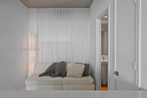 2900 NE 7th Avenue Miami FL 33137