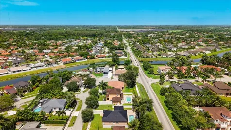 12971 SW 200th Terrace Miami FL 33177