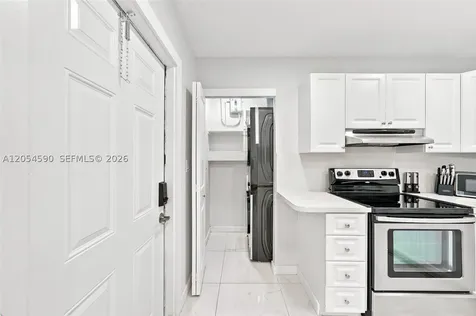 5632 SW 36th Court West Park FL 33023