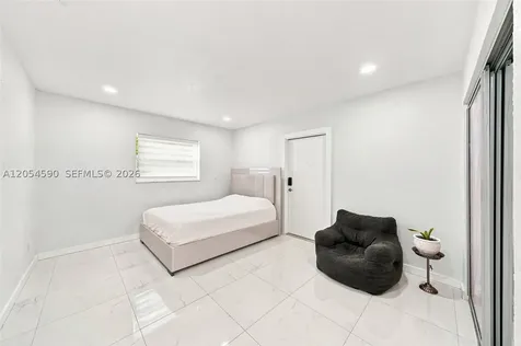 5632 SW 36th Court West Park FL 33023