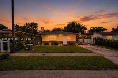 5632 SW 36th Court West Park FL 33023