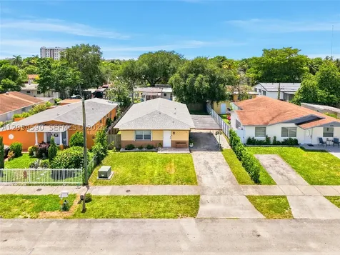 5632 SW 36th Court West Park FL 33023