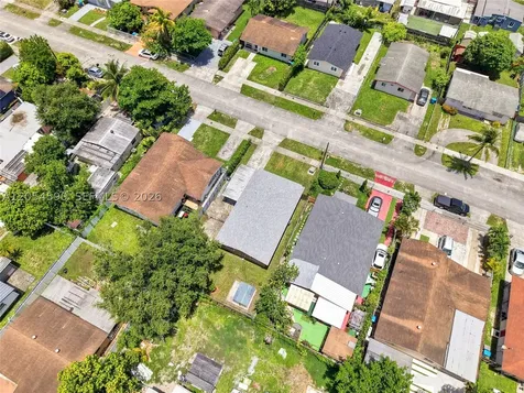 5632 SW 36th Court West Park FL 33023
