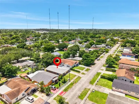 5632 SW 36th Court West Park FL 33023