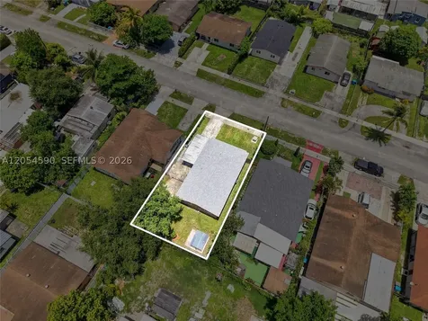 5632 SW 36th Court West Park FL 33023