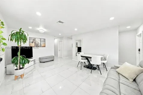 5632 SW 36th Court West Park FL 33023