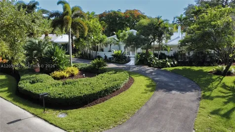 11450 SW 92nd Court Miami FL 33176
