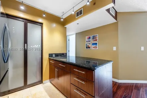 19999 E Country Club Drive Aventura FL 33180