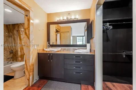 19999 E Country Club Drive Aventura FL 33180