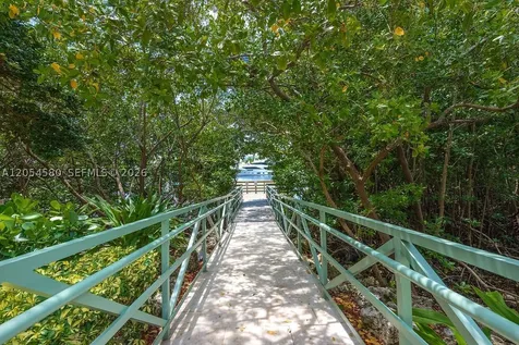 19999 E Country Club Drive Aventura FL 33180