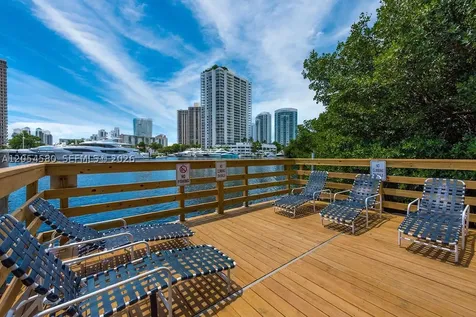 19999 E Country Club Drive Aventura FL 33180
