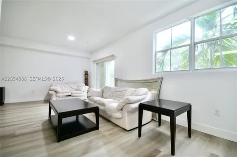 10870 NW 88th Terrace Doral FL 33178