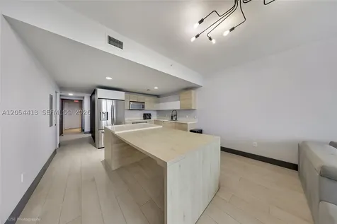 16385 Biscayne Boulevard North Miami Beach FL 33160