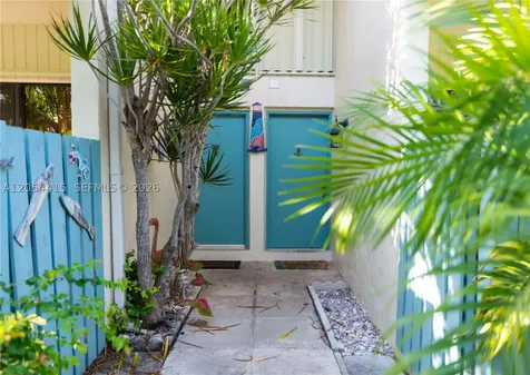 87200 Overseas Highway Plantation Key FL 33036