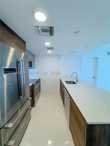 9261 E Bay Harbor Drive Bay Harbor Islands FL 33154