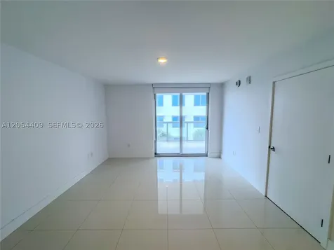 9261 E Bay Harbor Drive Bay Harbor Islands FL 33154