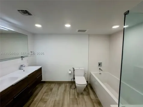9261 E Bay Harbor Drive Bay Harbor Islands FL 33154