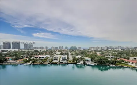 9261 E Bay Harbor Drive Bay Harbor Islands FL 33154