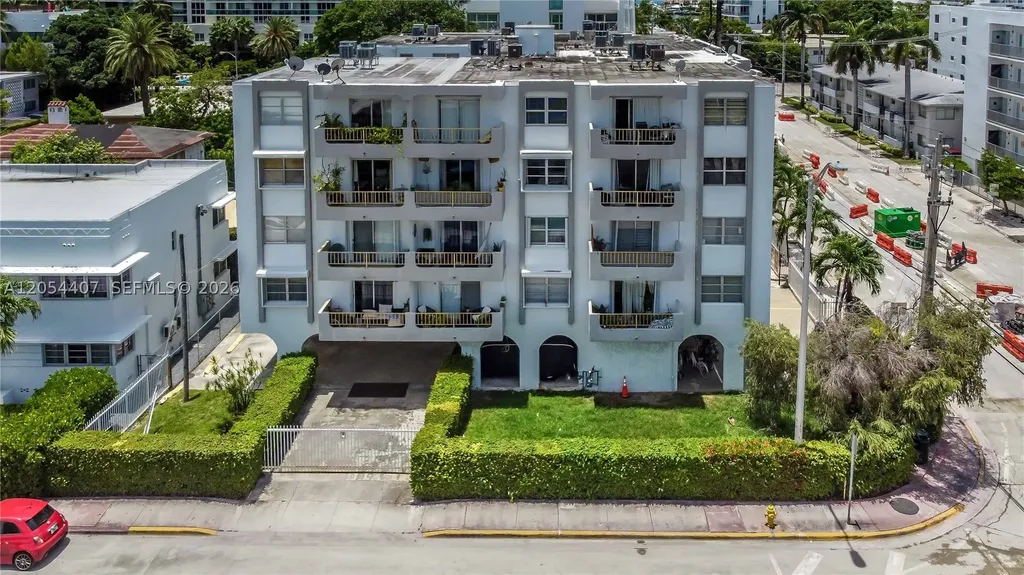 1580 West Avenue Miami Beach FL 33139
