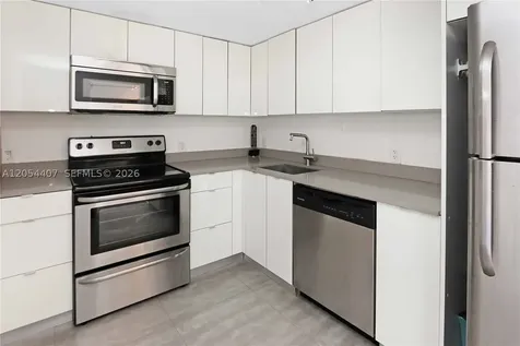 1580 West Avenue Miami Beach FL 33139