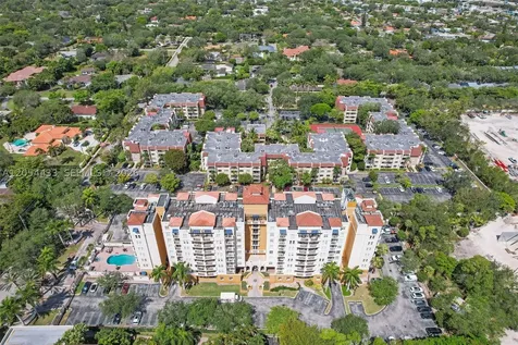 9021 SW 94th Street Miami FL 33176