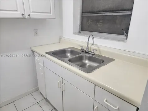 642 E 2nd Avenue Hialeah FL 33010