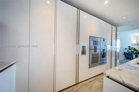 10203 Collins Avenue Bal Harbour FL 33154