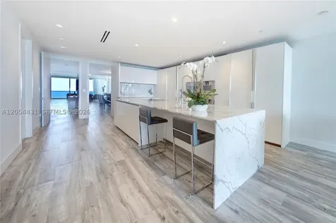 10203 Collins Avenue Bal Harbour FL 33154