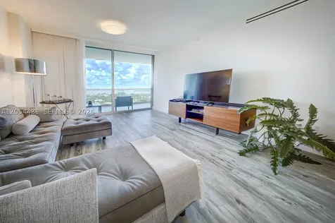 10203 Collins Avenue Bal Harbour FL 33154