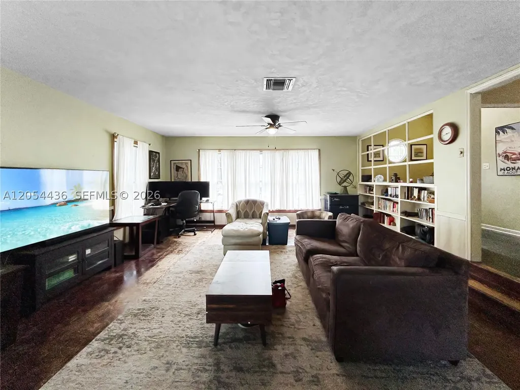 211 N 12th Street Other City - In The State Of Florida FL 34748