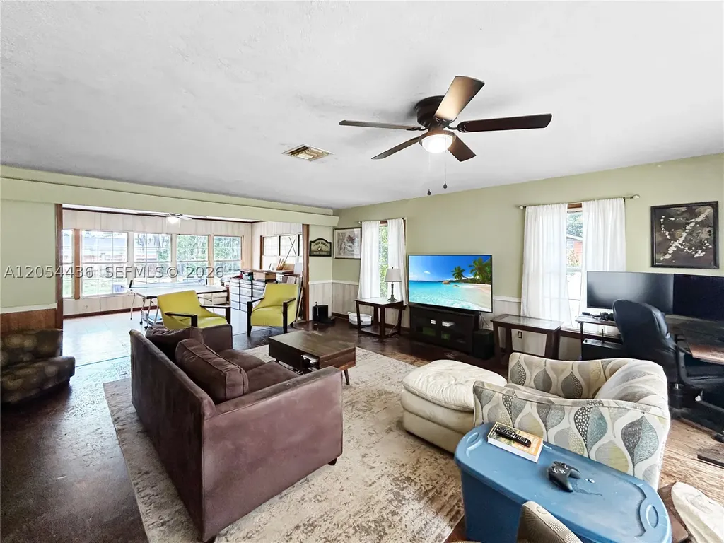 211 N 12th Street Other City - In The State Of Florida FL 34748