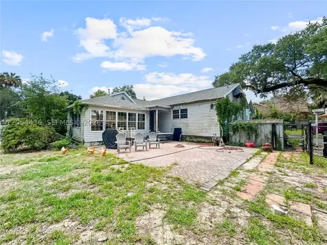 211 N 12th Street Other City - In The State Of Florida FL 34748