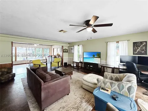 211 N 12th Street Other City - In The State Of Florida FL 34748