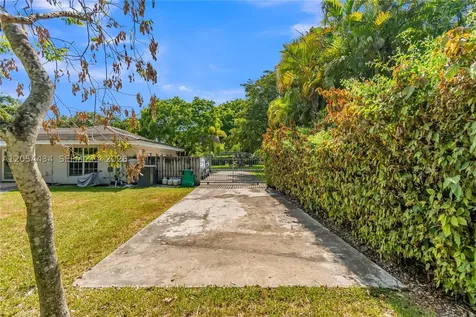 15101 SW 69th Court Palmetto Bay FL 33158