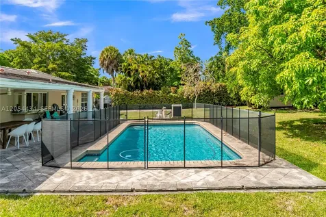 15101 SW 69th Court Palmetto Bay FL 33158