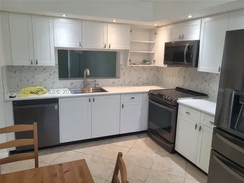 1200 SW 130th Avenue Pembroke Pines FL 33027