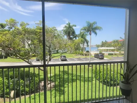1200 SW 130th Avenue Pembroke Pines FL 33027