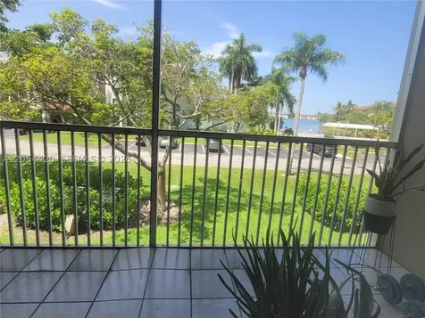 1200 SW 130th Avenue Pembroke Pines FL 33027