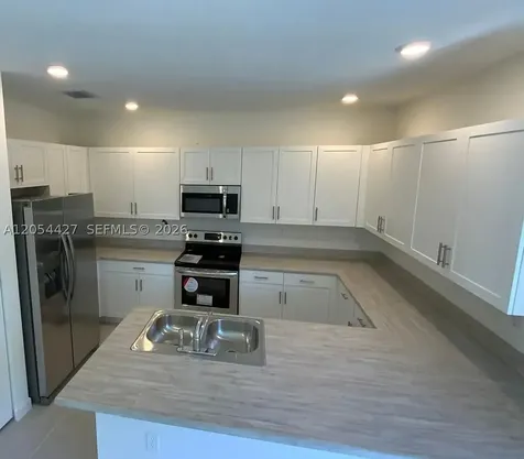 1859 SE 27th Terrace Homestead FL 33035