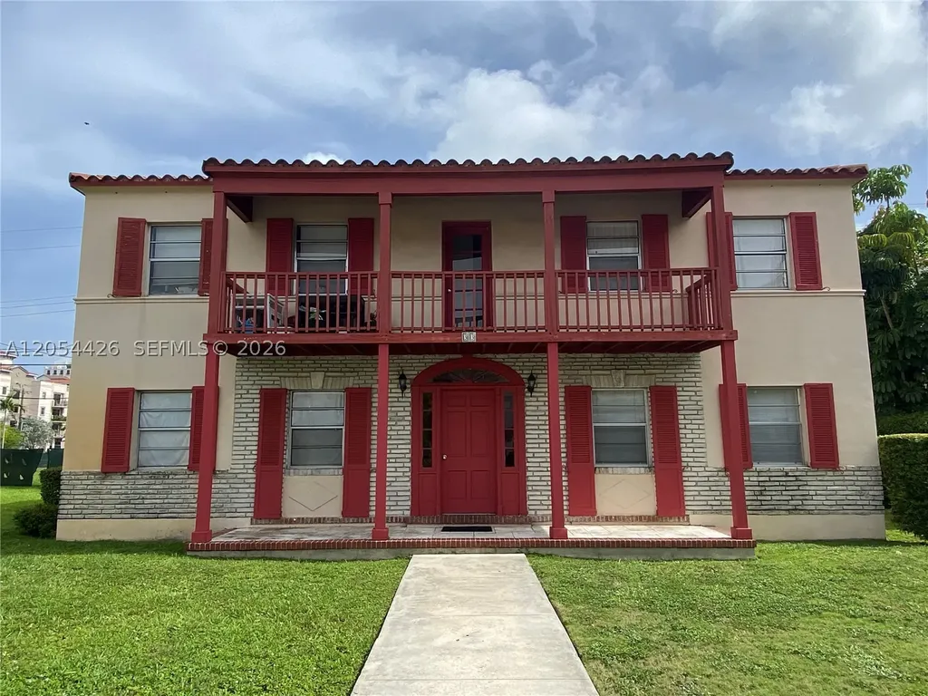 33 Madeira Avenue Coral Gables FL 33134