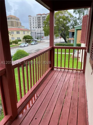 33 Madeira Avenue Coral Gables FL 33134