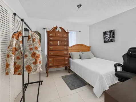 709 NW 177th Avenue Pembroke Pines FL 33029