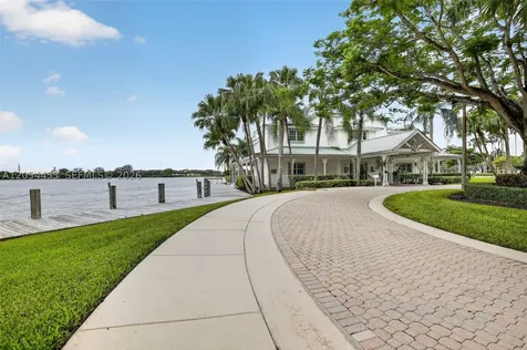709 NW 177th Avenue Pembroke Pines FL 33029