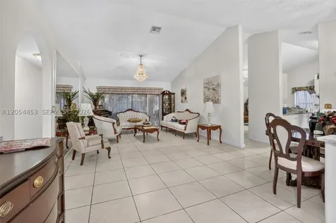 709 NW 177th Avenue Pembroke Pines FL 33029
