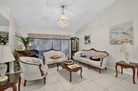 709 NW 177th Avenue Pembroke Pines FL 33029