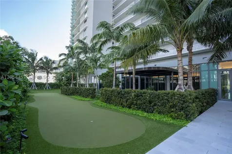 650 NE 32nd Street Miami FL 33137