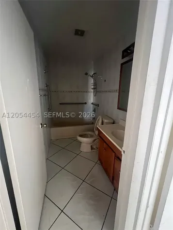 890 E 28th Street Hialeah FL 33013