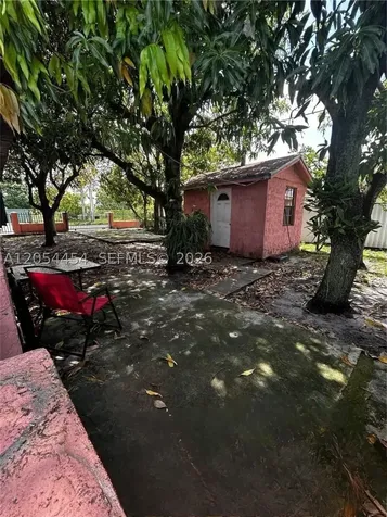 890 E 28th Street Hialeah FL 33013