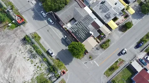 890 E 28th Street Hialeah FL 33013