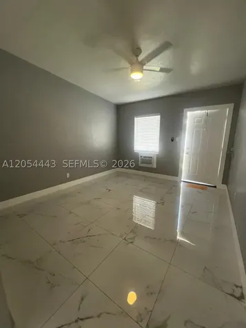 2081 NW 30st Street Miami FL 33142